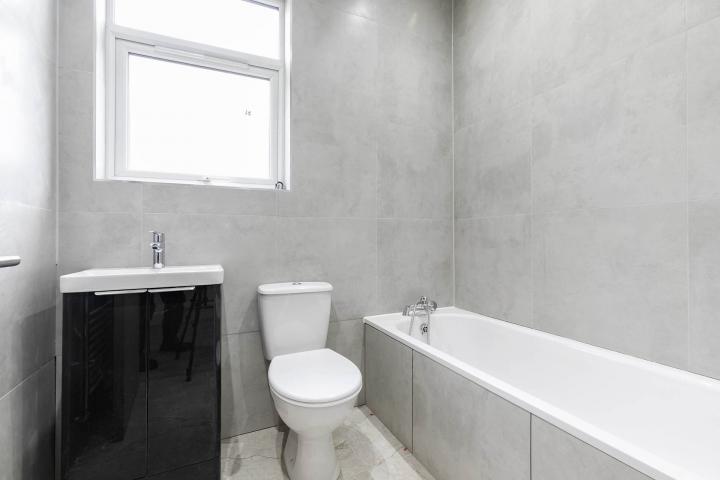 Recently Refurbished Apartment Headstone Road, Harrow-on-the-Hill